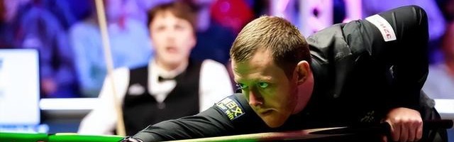 500万英镑输光，住出租屋的破产冠军，对阵开劳斯莱斯的豪门公子