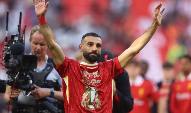 开云体育APP下载-人未走，枷锁先至！萨拉赫的“暮色之路”会比梅西和C罗更难抉择